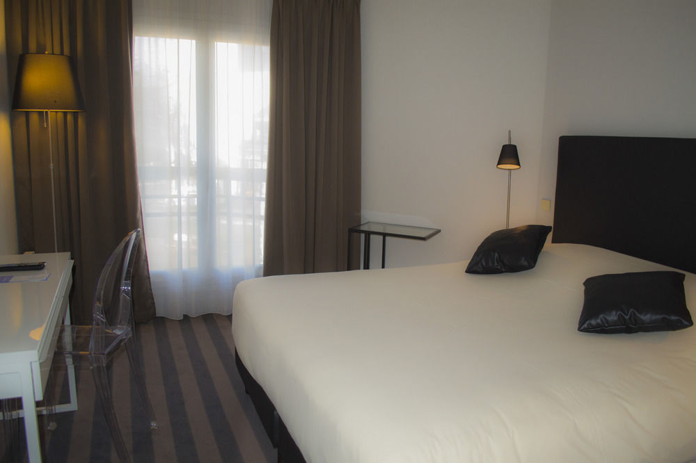 Hotel Quorum Saint-Cloud Exterior photo